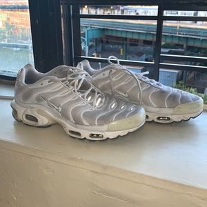 Mens Nike air max plus white (used)